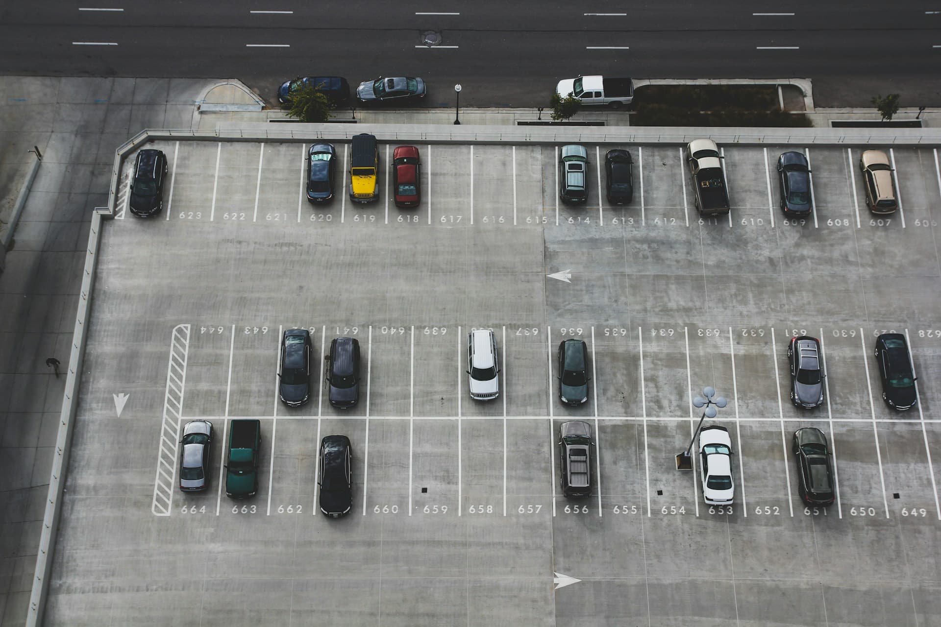 Privatni parking blizu Aerodroma Sarajevo – M Park